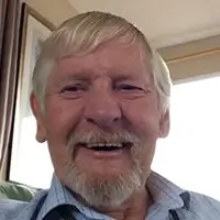 Simon C.